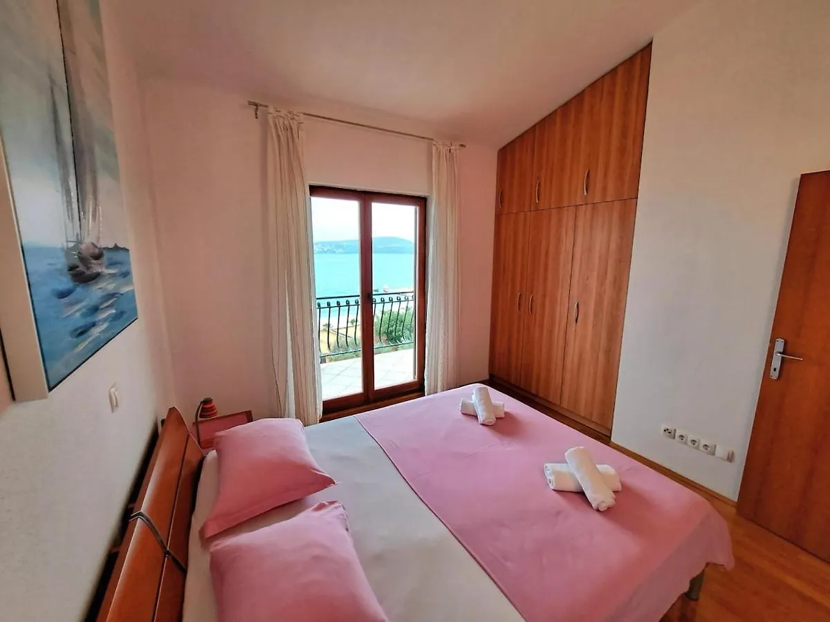 Apartment Mlada Trogir