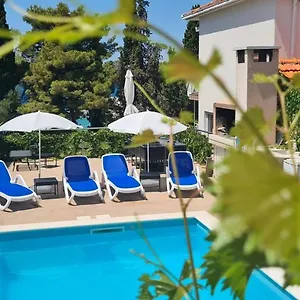 Natali - Heating Pool Apartment